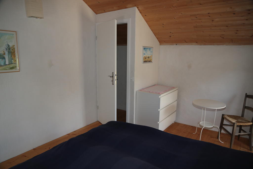 Apartmán Casa Flora Verdabbio Pokoj fotografie